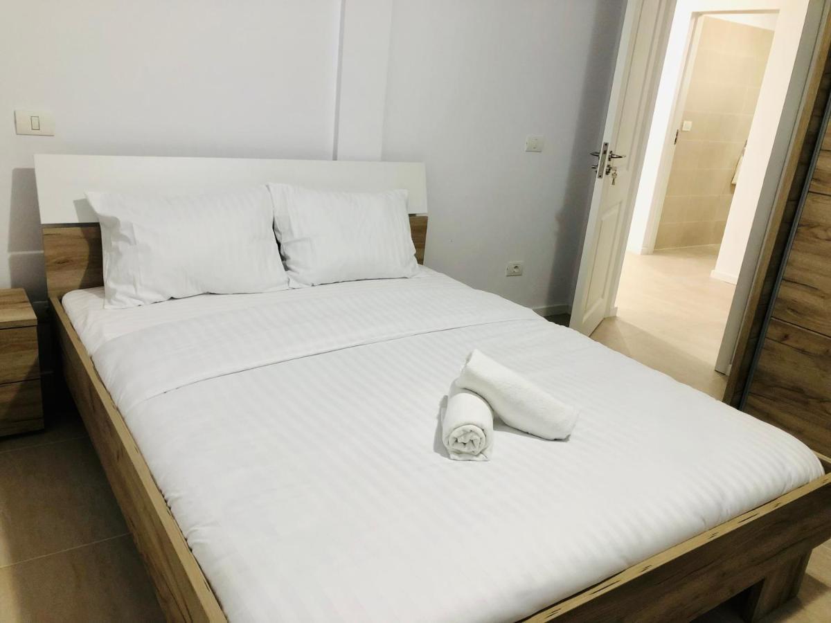 New And Modern Apartments In Villa, Near City Center M36 تيميشورا المظهر الخارجي الصورة