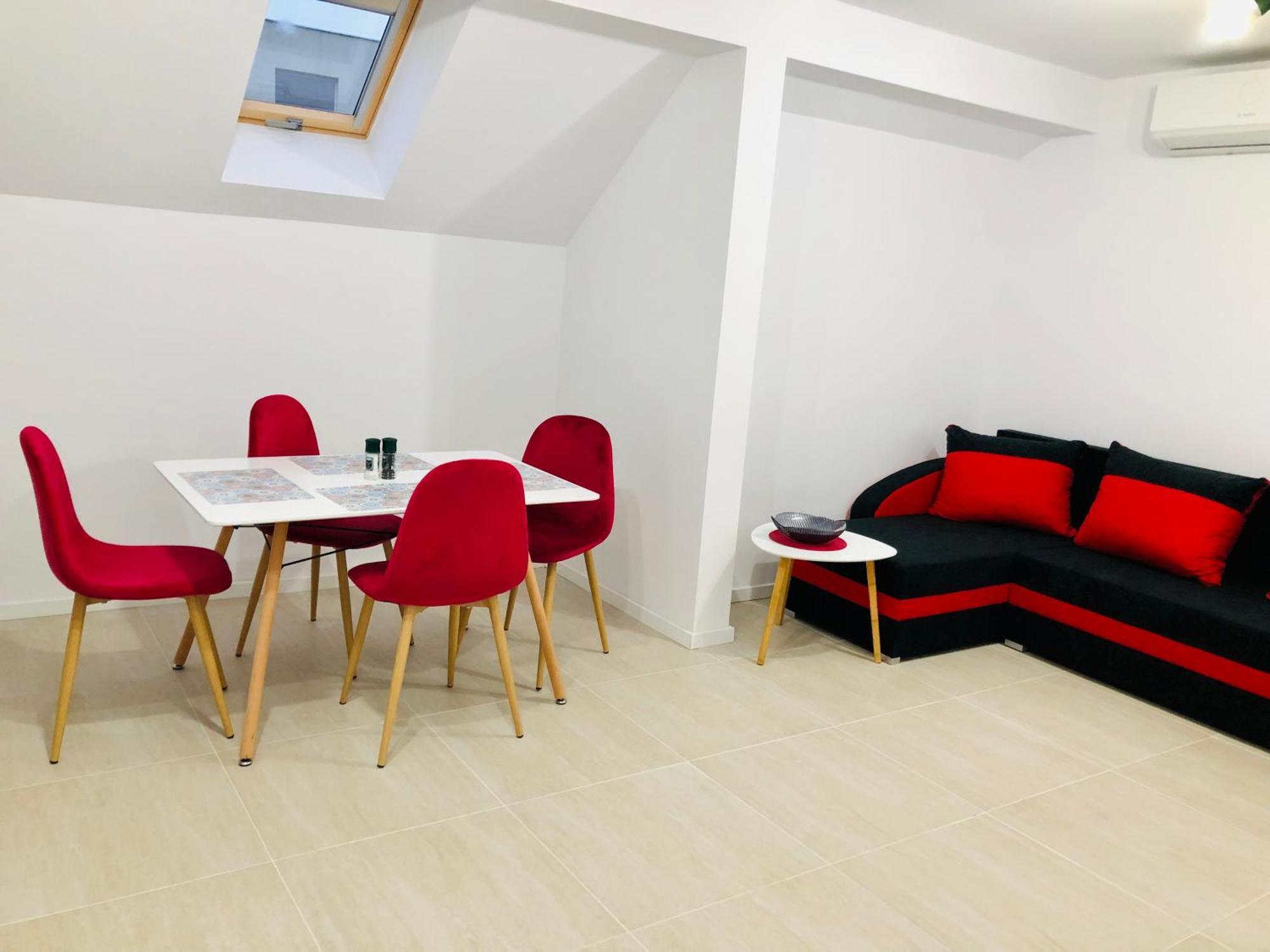 New And Modern Apartments In Villa, Near City Center M36 تيميشورا المظهر الخارجي الصورة