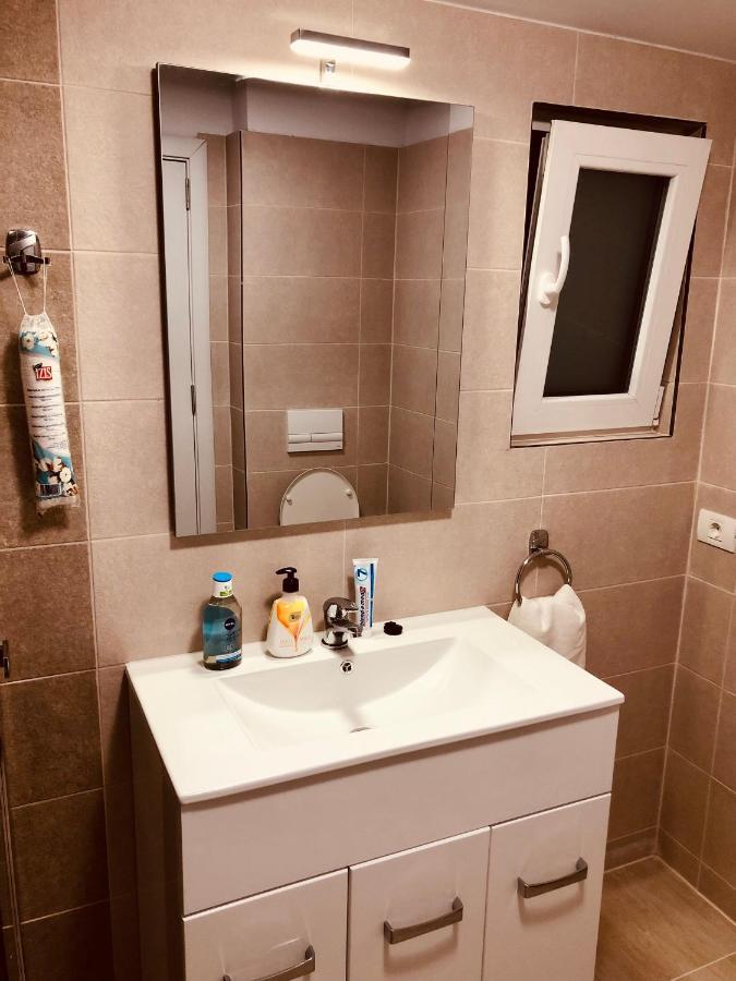 New And Modern Apartments In Villa, Near City Center M36 تيميشورا المظهر الخارجي الصورة